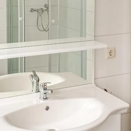 Feriehus With Table Tennis 194